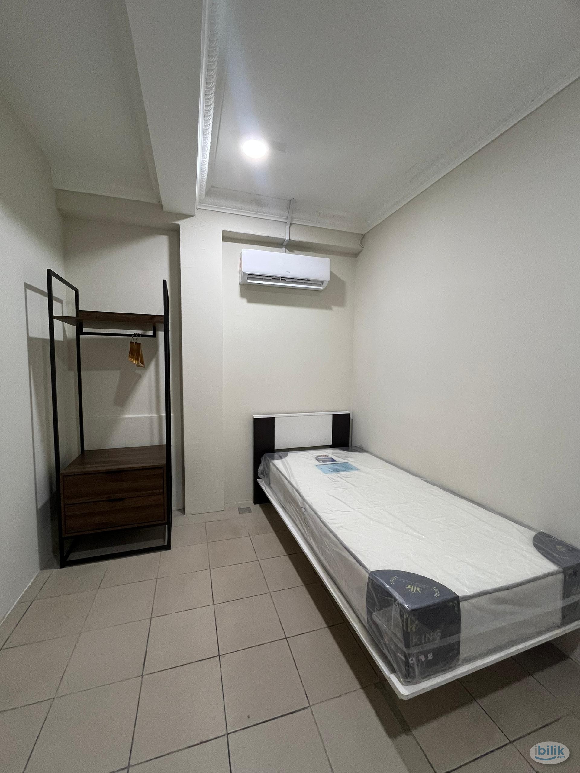 🔥PROMOTION HARI MALAYSIA🇲🇾 CO-LIVING ROOM FOR RENT NEAR MASJID JAMEK🏠 COME WITH 0 DEPOSIT✅ - Image 1