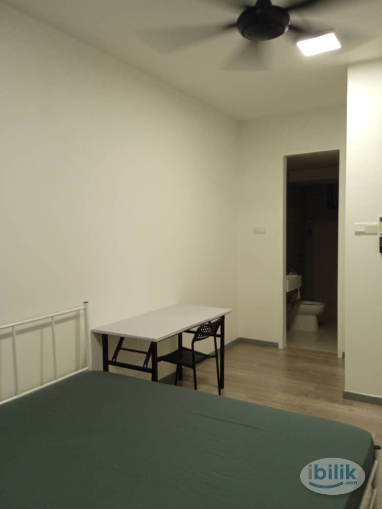 Master room for rent at United Point Residence - Image 4