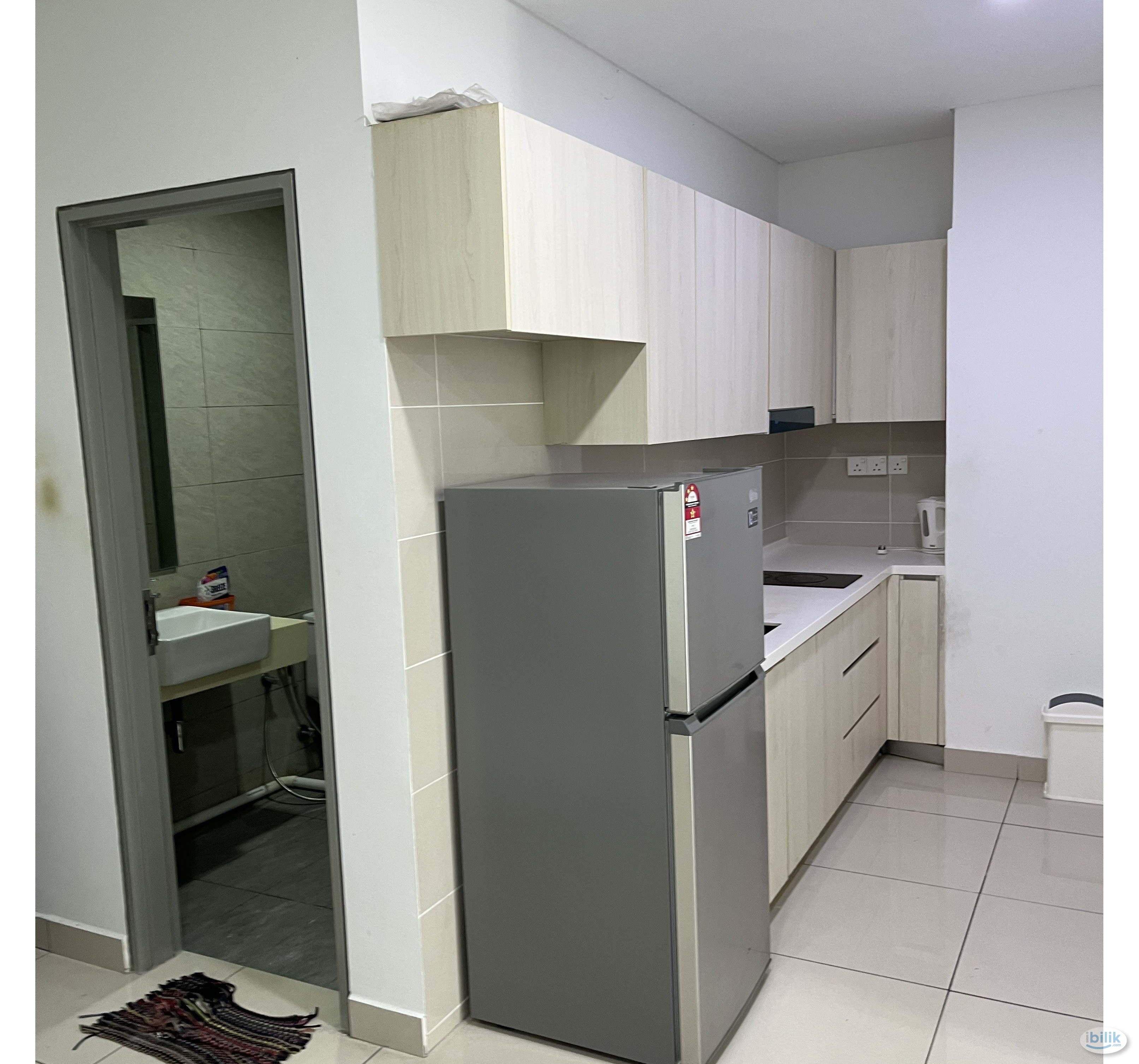 Air Cond Single Room at Vivo Residential Suites @ 9 Seputeh Condominium, Old Klang Road, 5 min drive to mid valley  - Image 2