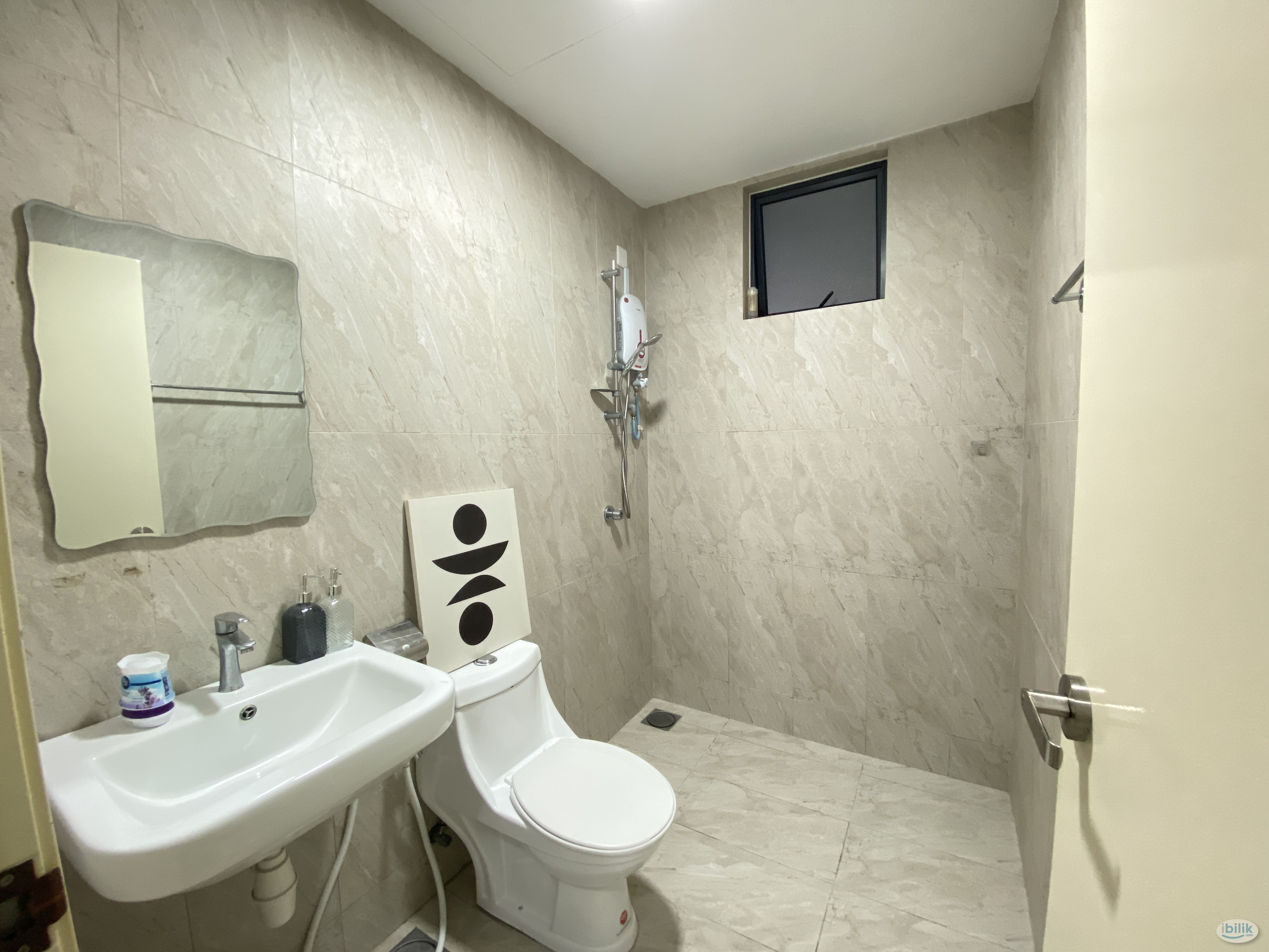 【FEMALE UNIT】🔥 LAST MASTER ROOM📌KELANA JAYA LINE⭐ [Sri Rampai LRT]⭐|Lrt Link Bridge |Fully furnished with AC ⚠️FEMALE UN - Image 2