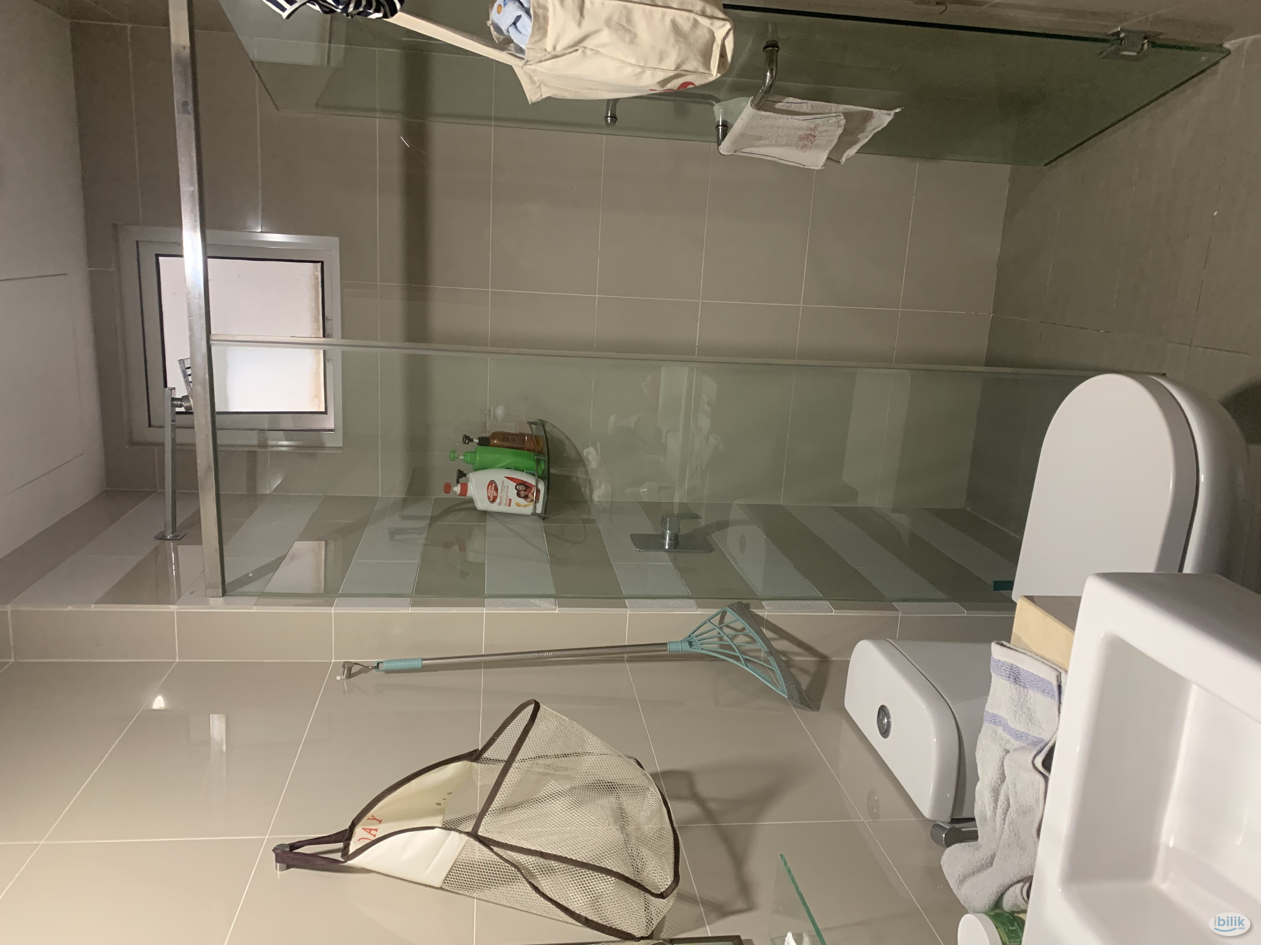Fully furnished room for female - Image 3