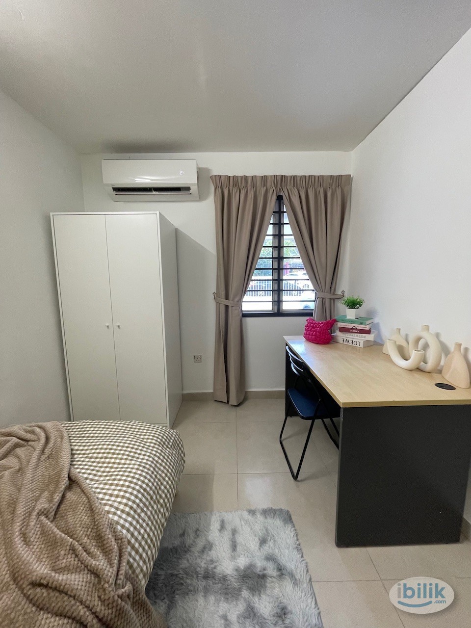 FEMALE UNIT_Middle Room at Bandar Sunway - Image 3