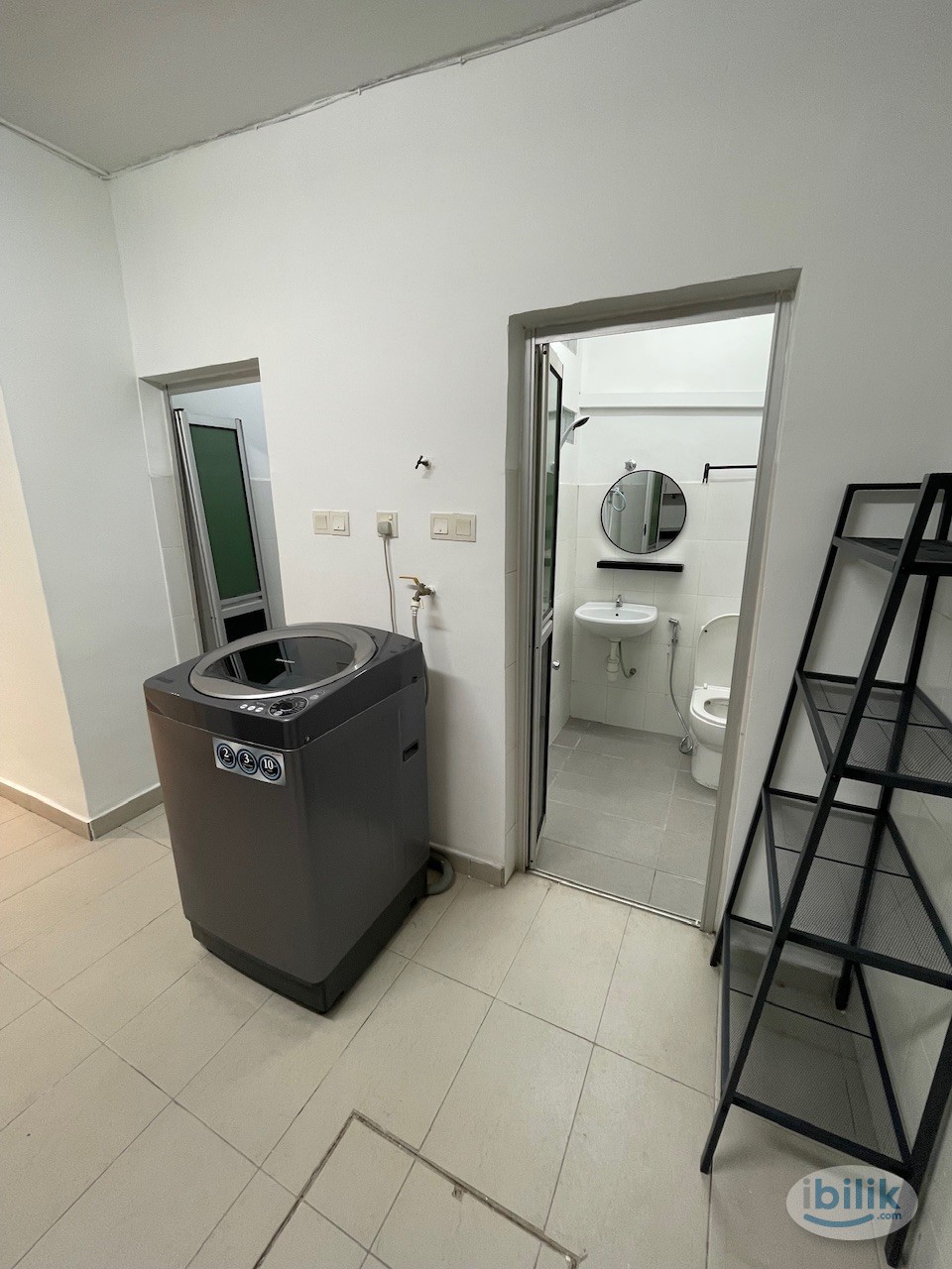 FEMALE UNIT_Middle Room at Bandar Sunway - Image 5