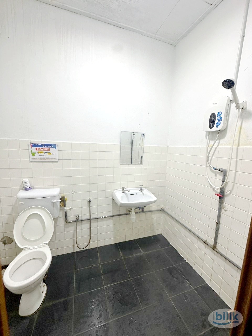 Middle Room at Sea Park, Petaling Jaya - Image 4