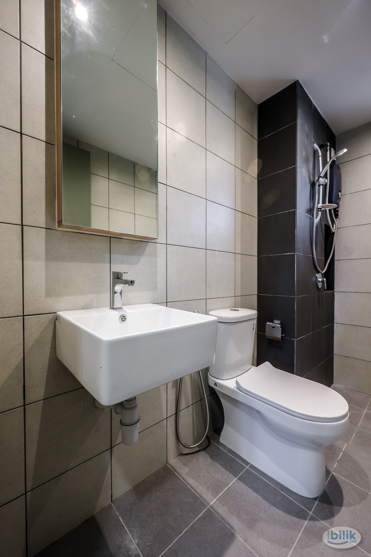 Master Room For Rent @ D'Quince Damansara Perdana Mutiara Damansara PJ Trade Centre Empire City - Image 3