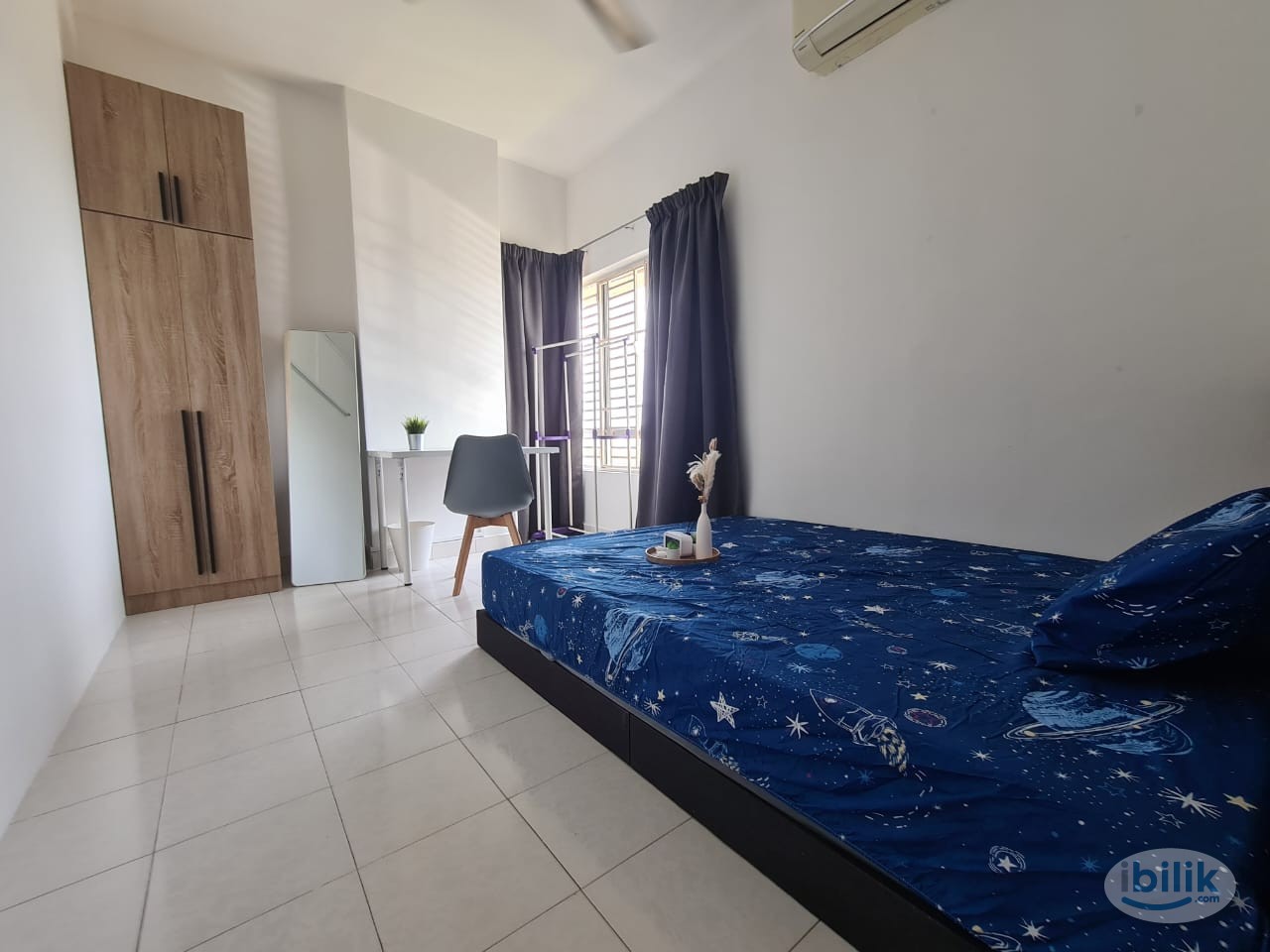 Middle Room at Park View Tower, Butterworth - Image 1