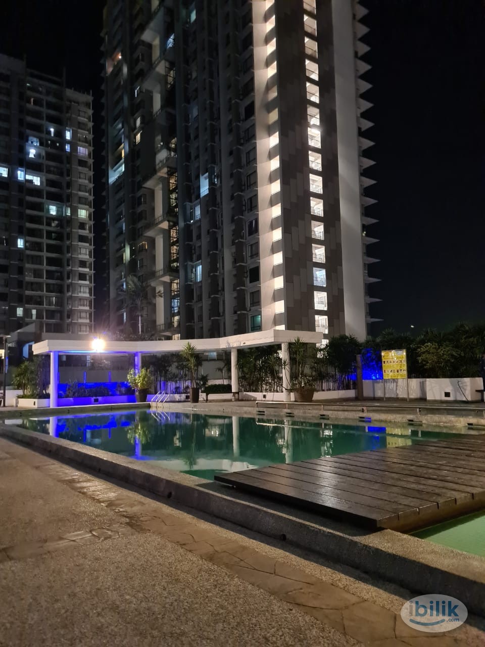Middle Room at Park View Tower, Butterworth - Image 2