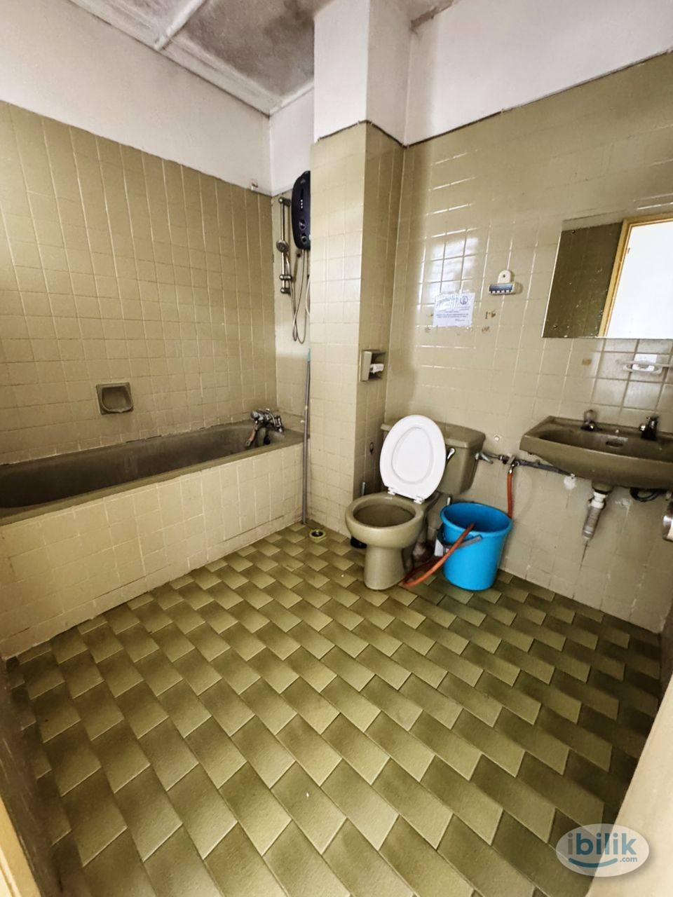 📍 Master Room with Private Bathroom 🏡🔥5 mins to MRT TTDI - Image 5