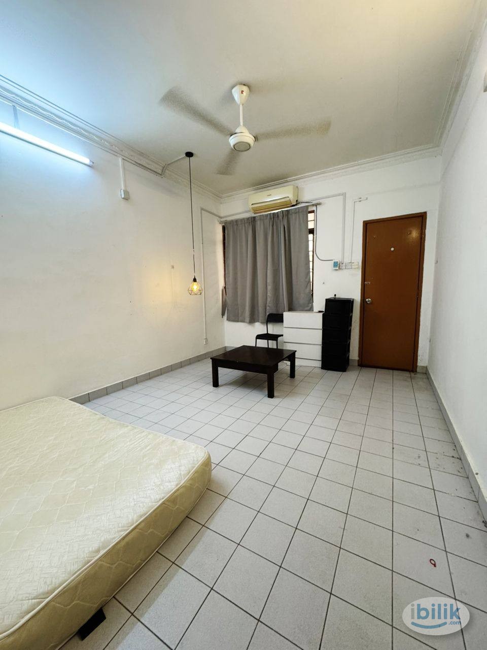 🏡🔥Medium Room @ BU #54 🚆 Walk to MRT Bandar Utama 🏡🔥 - Image 1