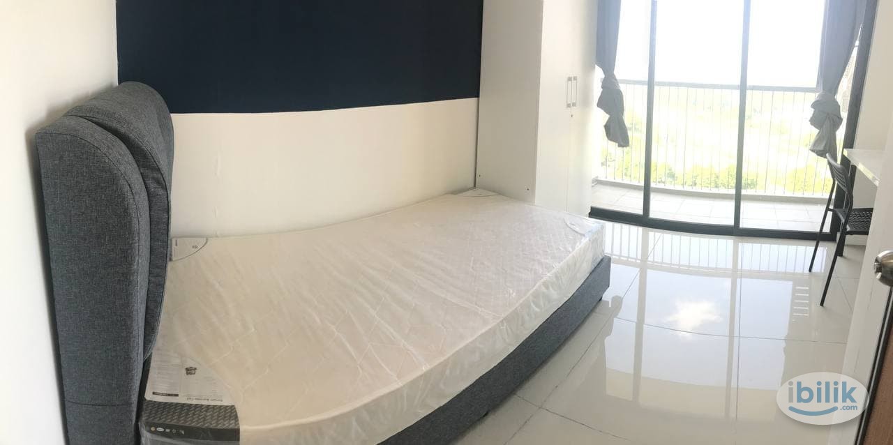 BALCONY Room @ The GREENS Subang West MSU Shah Alam Batu 3 Fully Furnish - Image 1