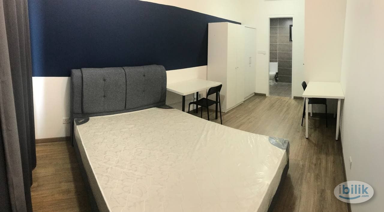 MASTER Room @ The GREENS Subang West Shah Alam Batu 3 Fully Furnish - Image 1