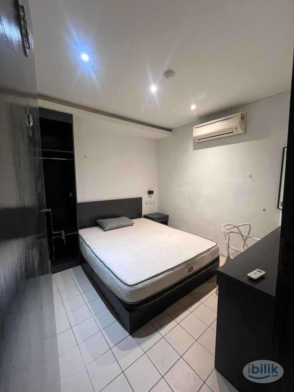 ‼️🤩SPACIOUS ROOM WITH PRIVATE TOILET NEAR MENTARI BRT‼️🤩 MOVE IN IMMEDIATELY WITH ZERO DEPOSIT ‼️💯 - Image 1