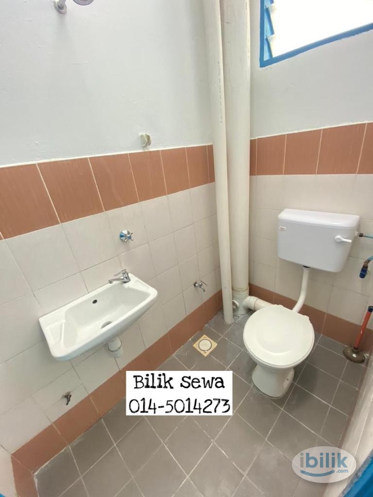 Single Room at Bandar Sunway, Petaling Jaya - Image 3