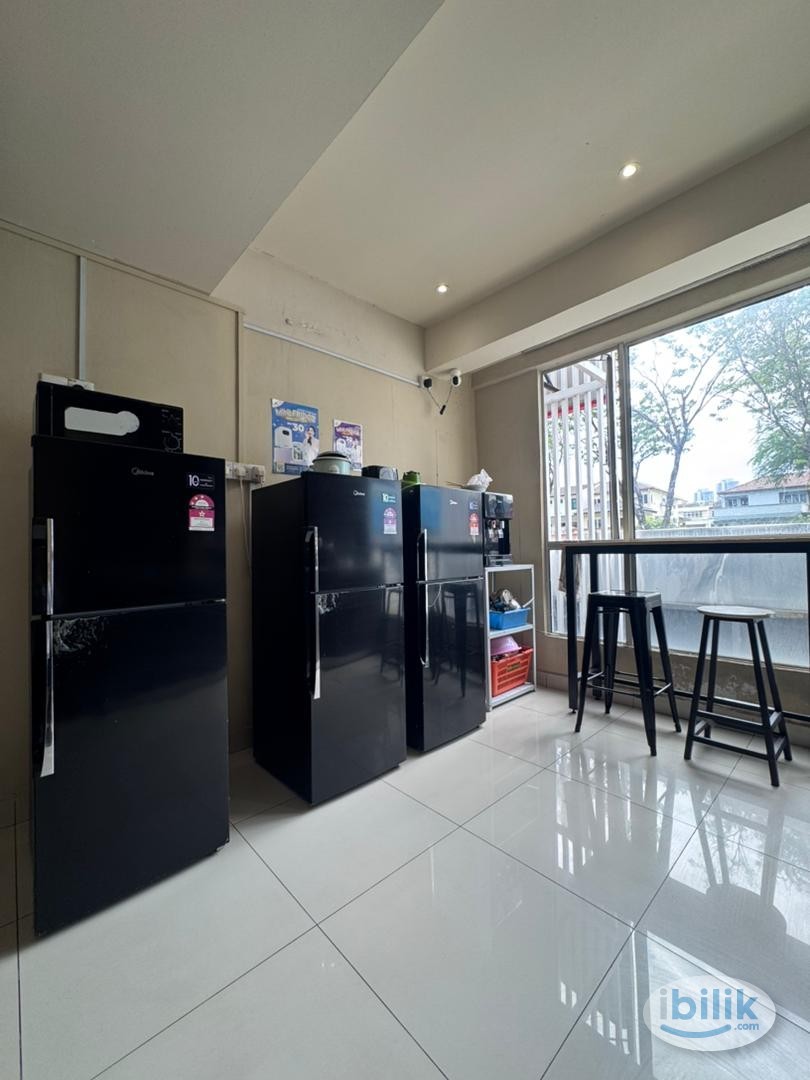 🔥LOW DEPOSIT🔥SS22 DAMANSARA JAYA  SWING & PILLOW MASTER ROOM FOR RENT🎏3 MIN WALK TO  ATRIA SHOPPING GALLERY ✨✨✨ - Image 4