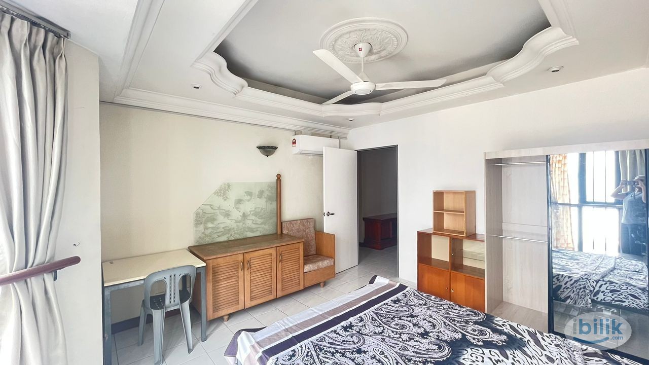 Luxury Bistari Big Balcony Window Middle room near PWTC LRT TRX HKL - Image 3
