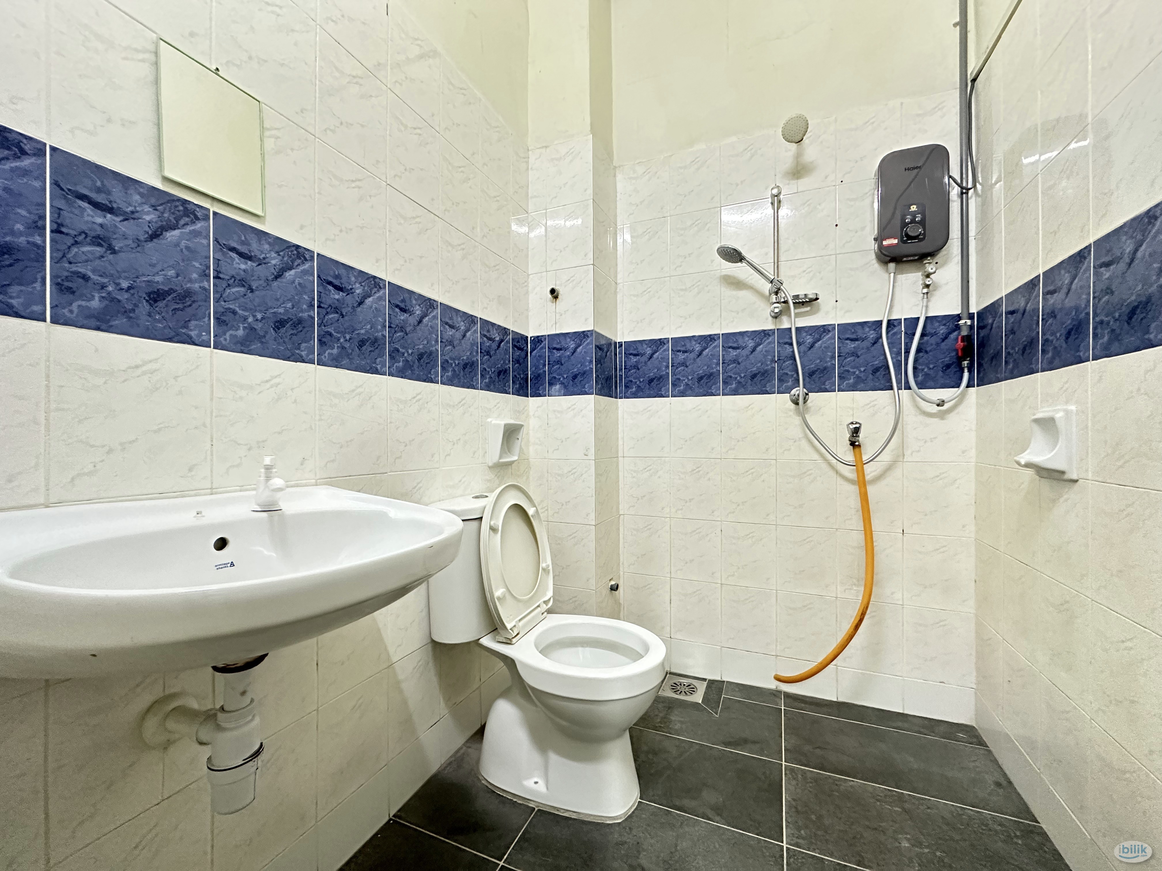 🤩Permas Jaya Cheap Single Room for Rent😍 - Image 2