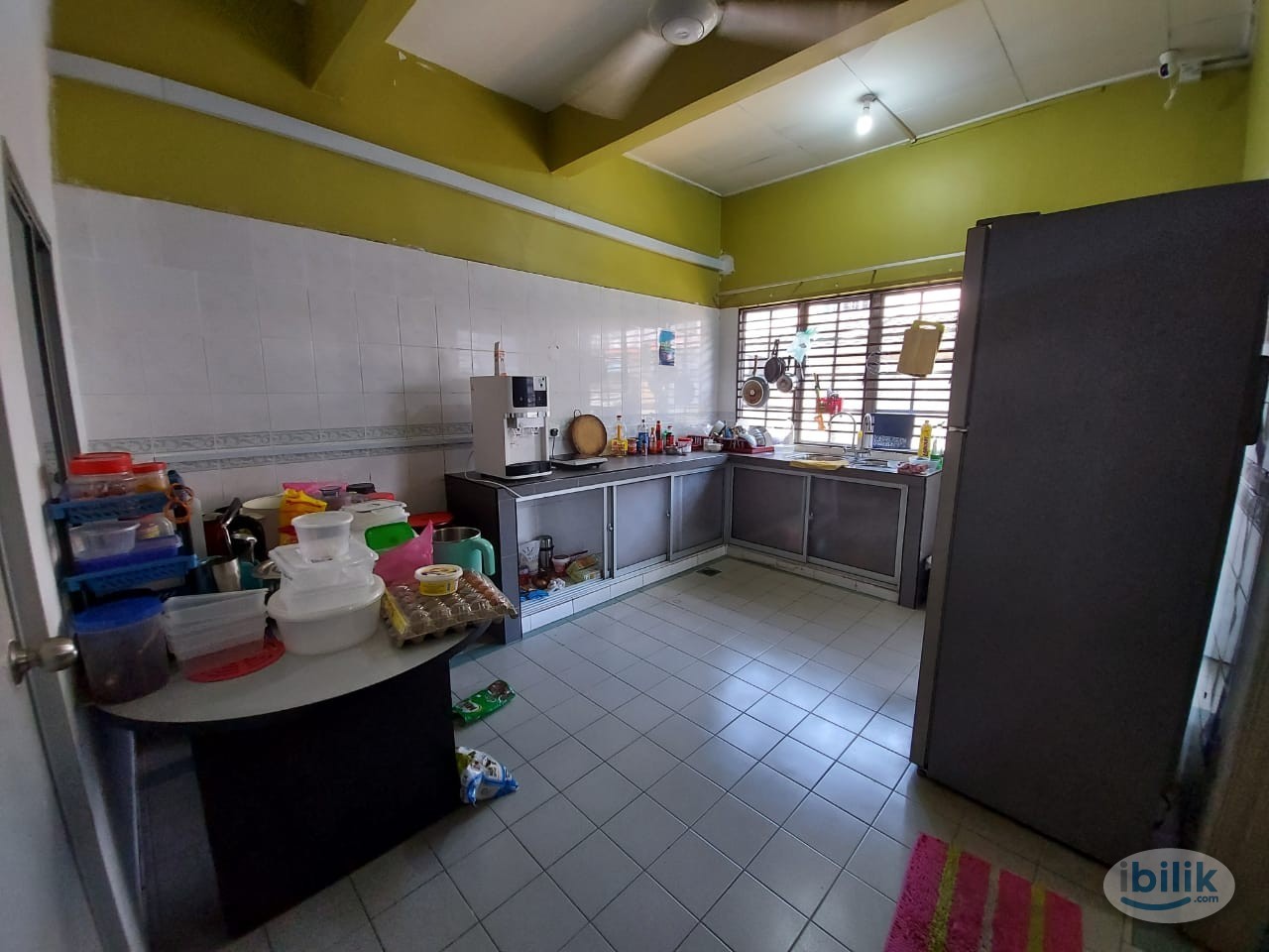 Queen bed with air cond，@ Subang Bestari ,walking to Help Campus !Near to Kota Damansara, Segi college ,Subang Airport,  - Image 4