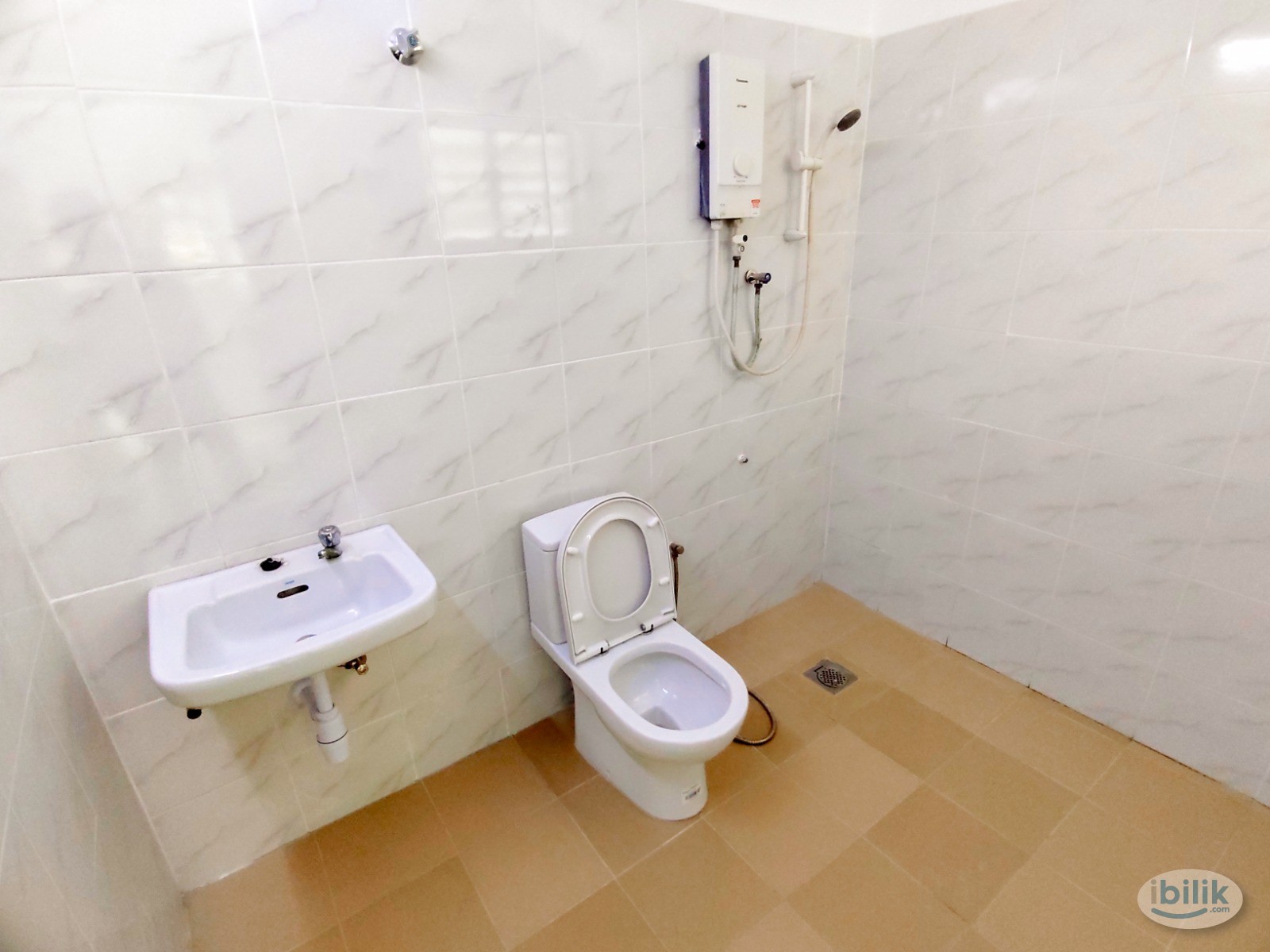 Single bed, with aircon @ PJ Jalan SS 22/5, Near Damansara , PJ , Aeon mall - Image 4