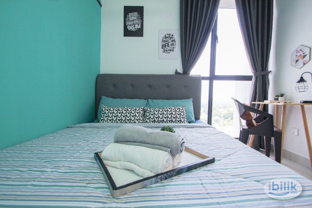 Walk to Train !! Middle Room with window & ac @ Seri Kembangan ,The Mines ,, Sungai Besi - Image 2