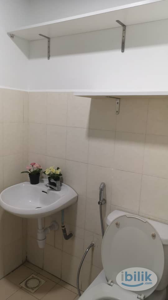 Middle Room at Palm Spring, Kota Damansara - Image 2