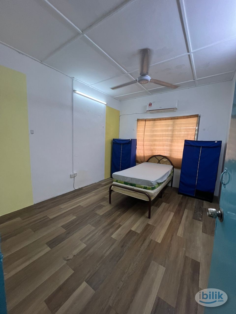 5min walk to LRT Taman Bahagia | Room with Balcony @ SS2 - Image 2