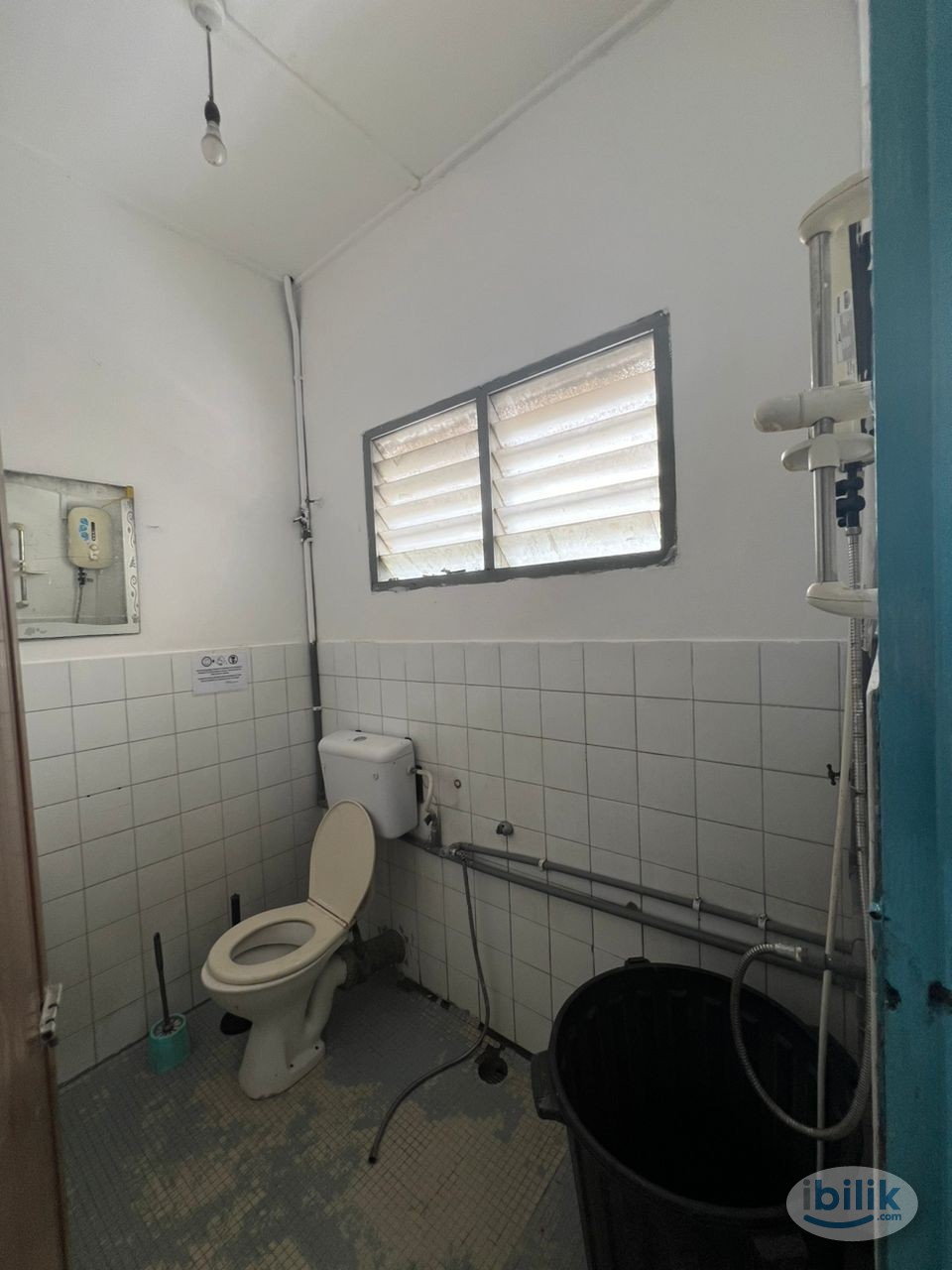 5min walk to LRT Taman Bahagia | Room with Balcony @ SS2 - Image 3