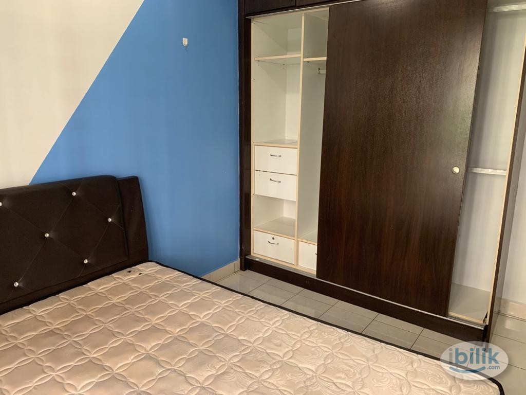 FEMALE unit walk to MRT !! Queen Bed Medium Room with AC &Window, @ Kota Damansara, MRT Surian,Ara Damansara , Shah Alam - Image 4