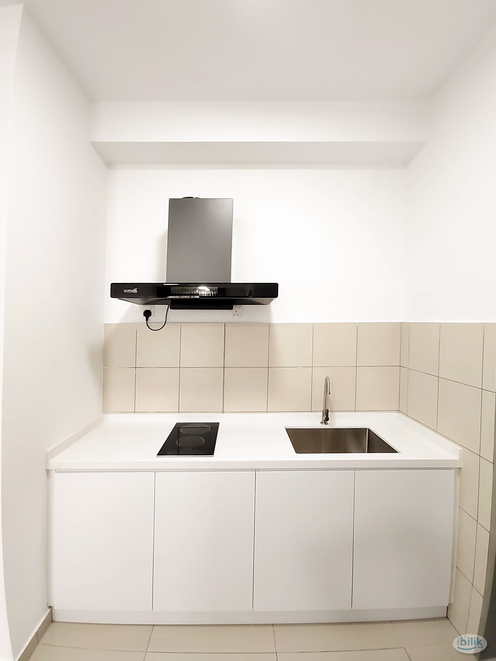 Single Room with Window & Fan & A/C @ Damansara , ,Petaling Jaya ,One U ,, Bandar Utama , Kota Damansara - Image 4