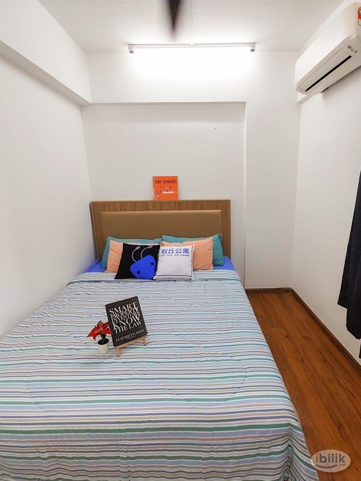 Queen Bed Medium Room with A/C & Window @ Taman Desa, Cheras,Near LRT,Midvalley, - Image 1