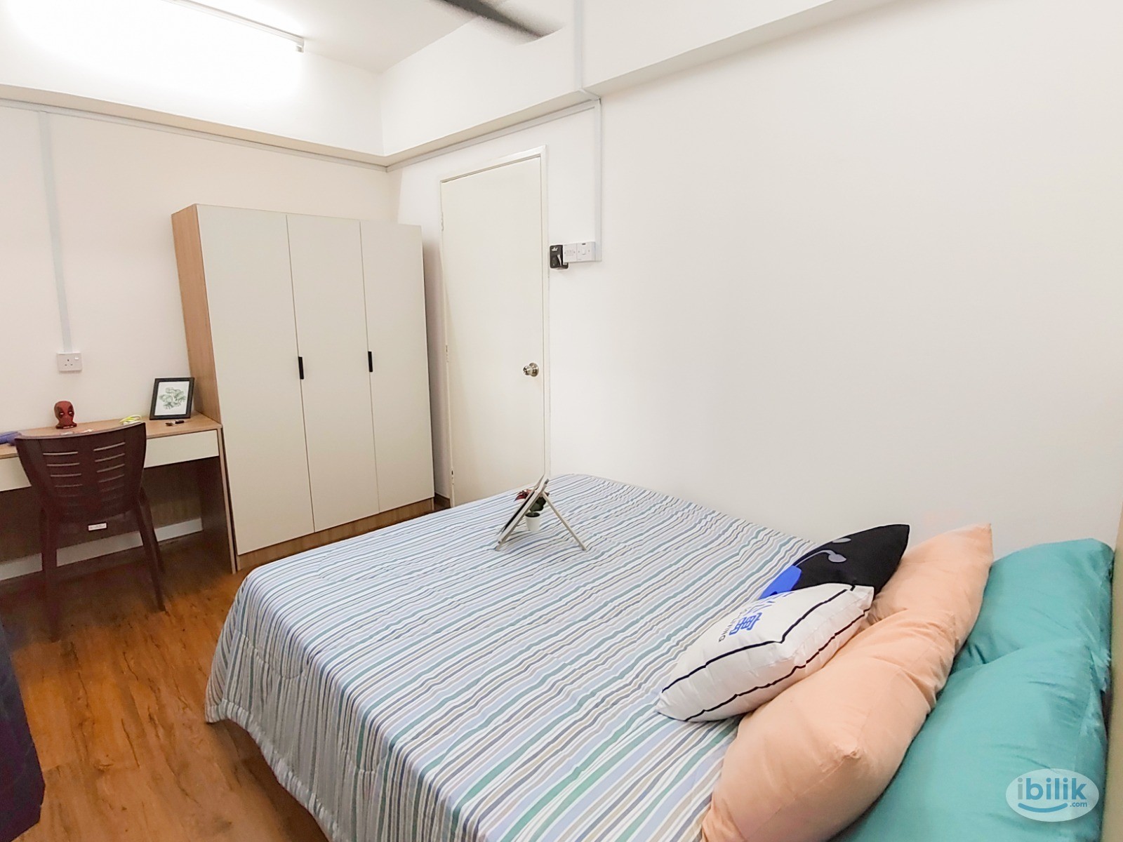 Queen Bed Medium Room with A/C & Window @ Taman Desa, Cheras,Near LRT,Midvalley, - Image 2
