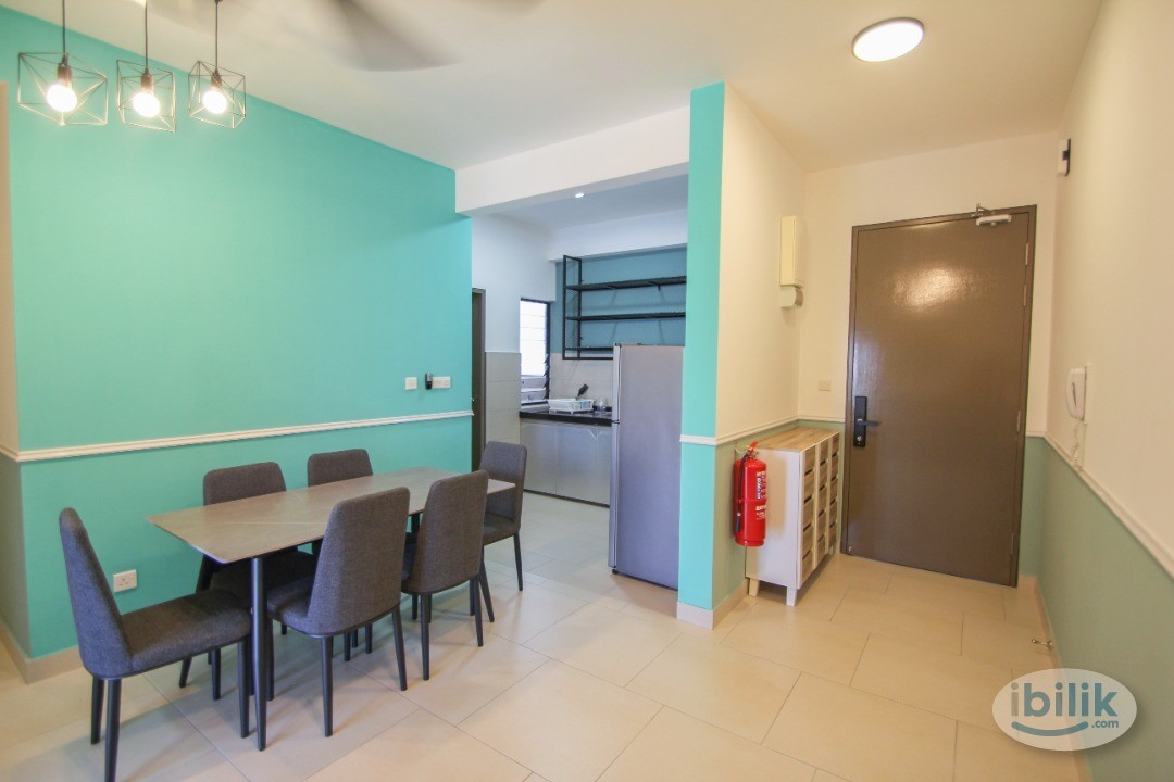 Walk to Train !! Single Room with window & ac @ Seri Kembangan, Sungai Besi, The mines, ,Sungai Besi - Image 3