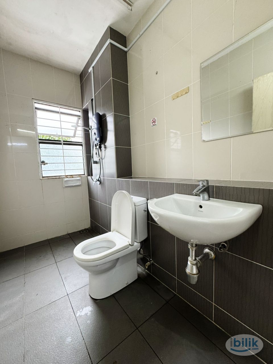 🤩‼️SPACIOUS ROOM IN SETIA ALAM‼️🤩MOVE IN IMMEDIATELY WITH ZERO DEPOSIT ‼️😱 - Image 2