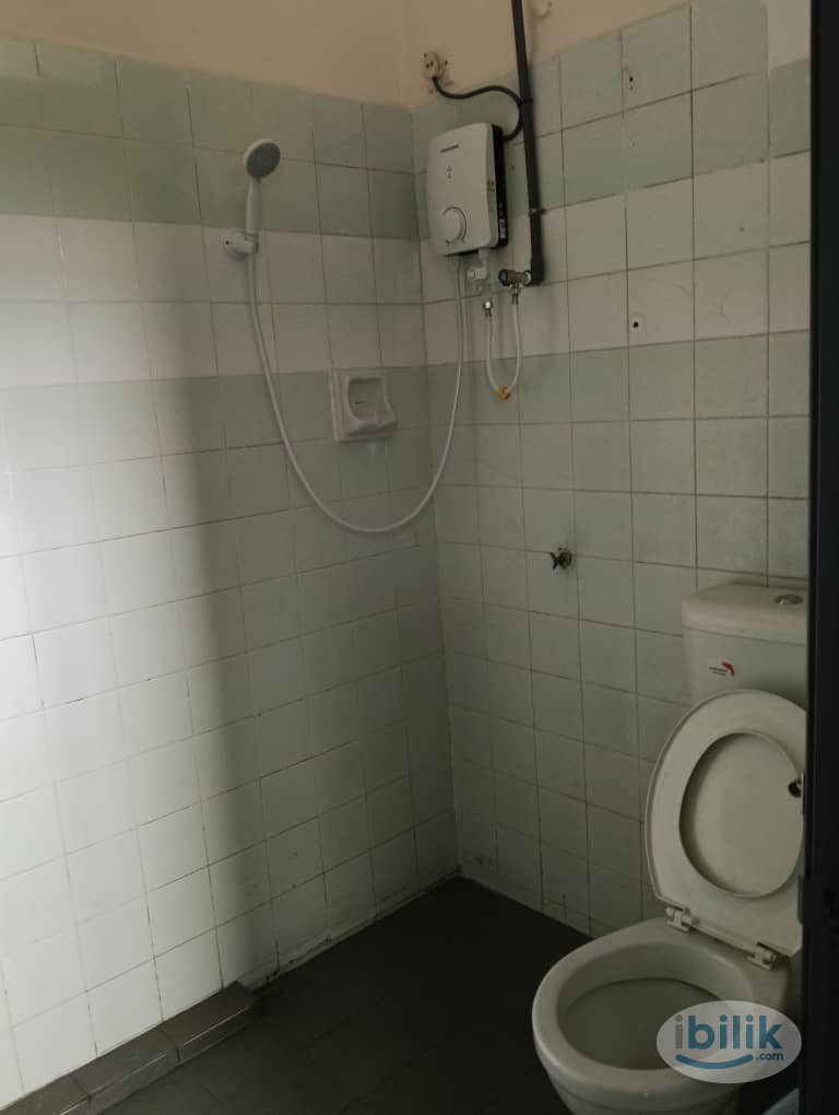 Middle Room at Alma, Bukit Mertajam - Image 3