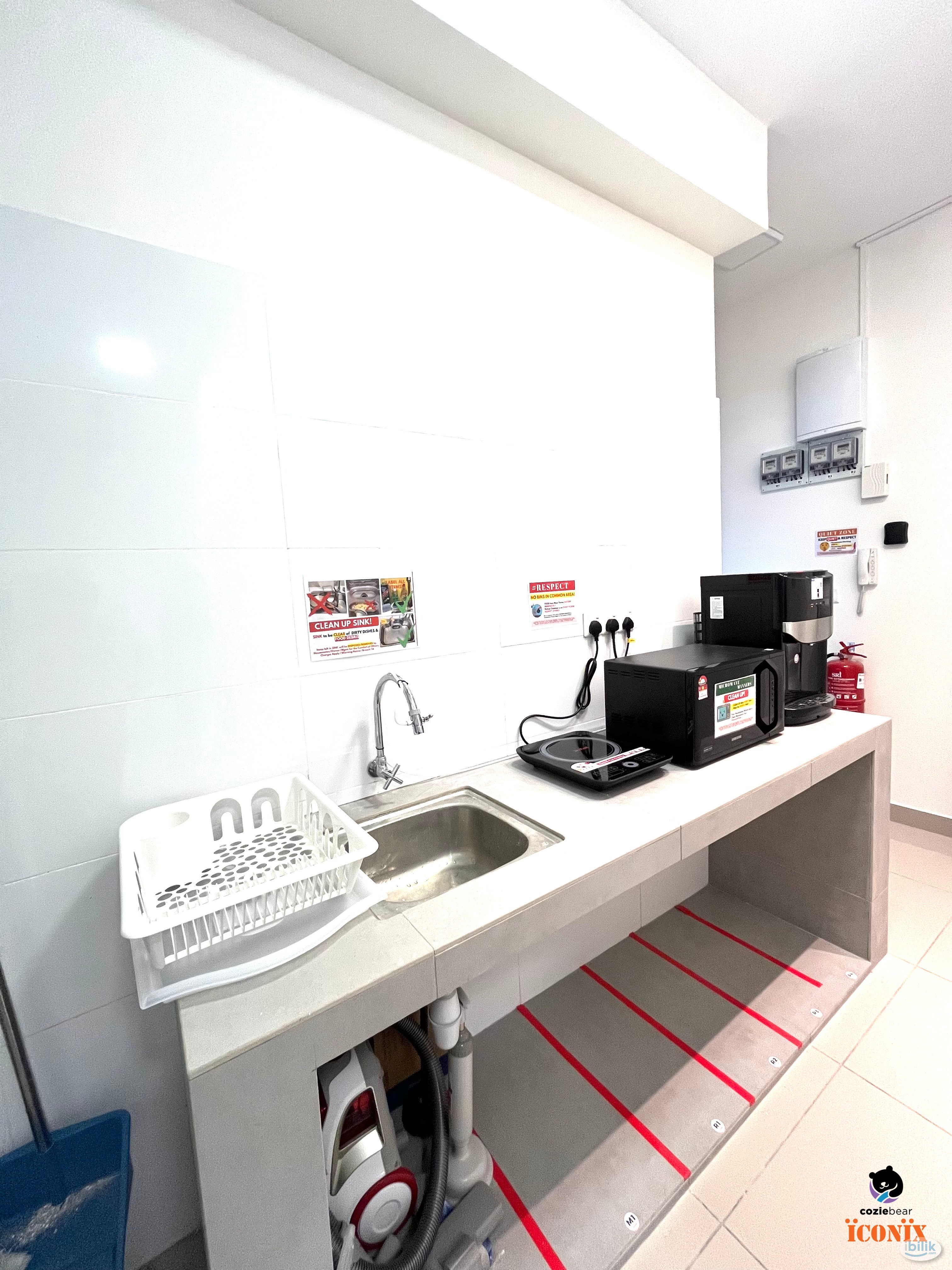 Middle Room at 121 Residences, PJ Next to Bandar Utama Kayu Ara - Image 3
