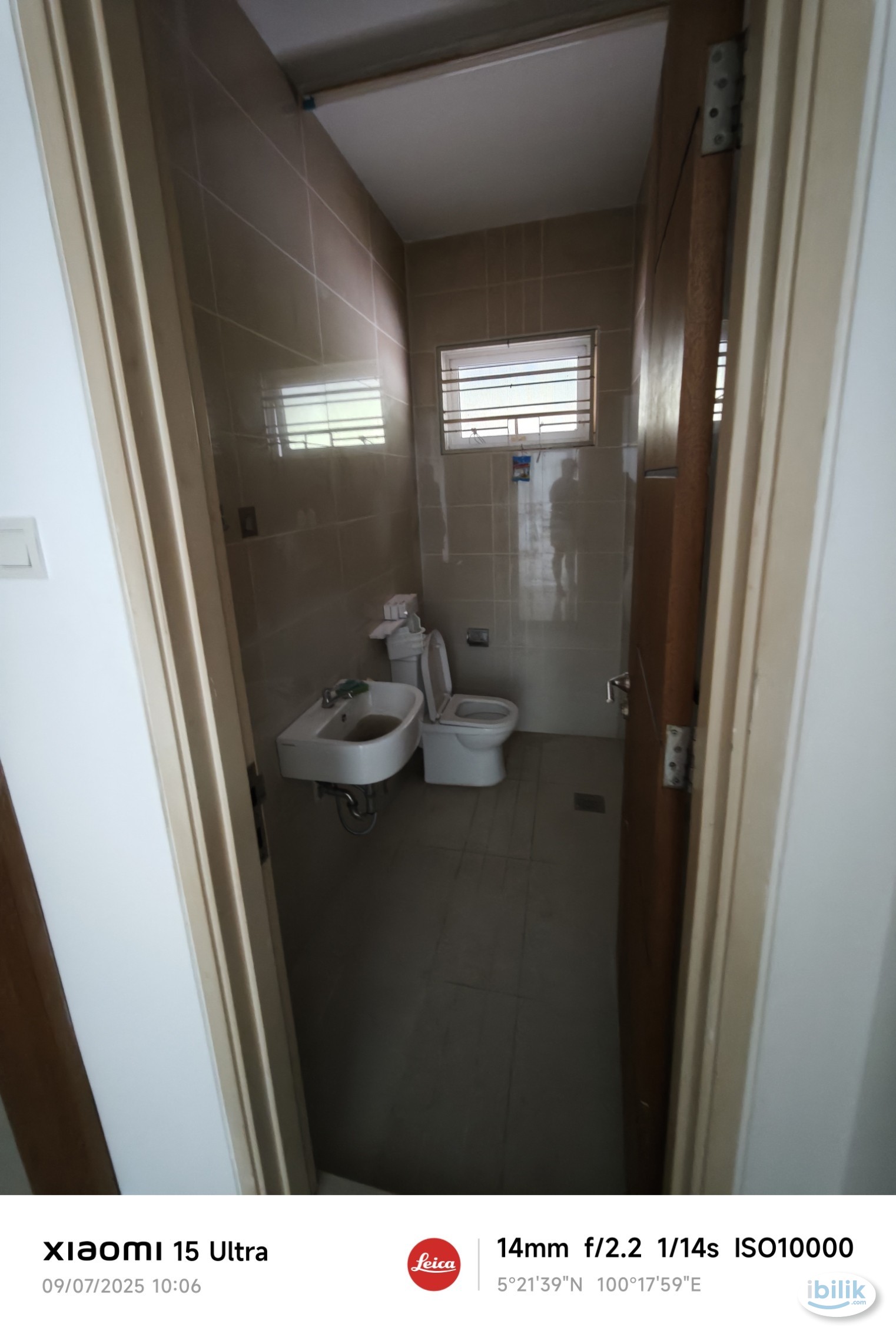 Middle Room at Minden Residence Semi D Gelugor near to USM with car park - Image 2