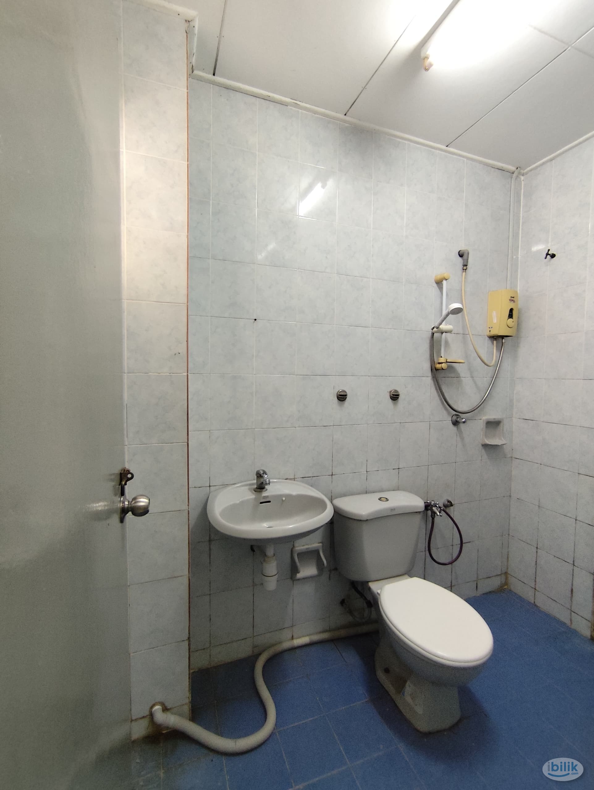‼️🤩 SPACIOUS ROOM IN BANDAR BUKIT PUCHONG 🤩‼️ ZERO DEPOSIT - Image 2