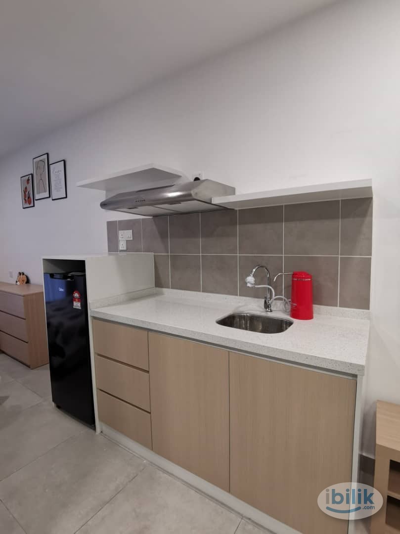 Studio Room Fully Furnished - Image 4