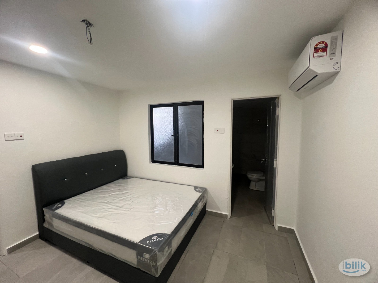 Master Room at Old Klang Road, Kuala Lumpur - Image 1