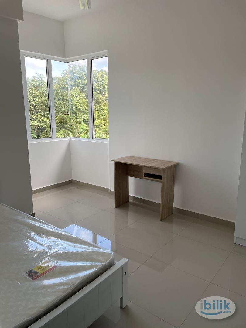 Near Hospital Sungai Buloh-Single Male Room Newly Furnished at E Park Condominium - Image 1