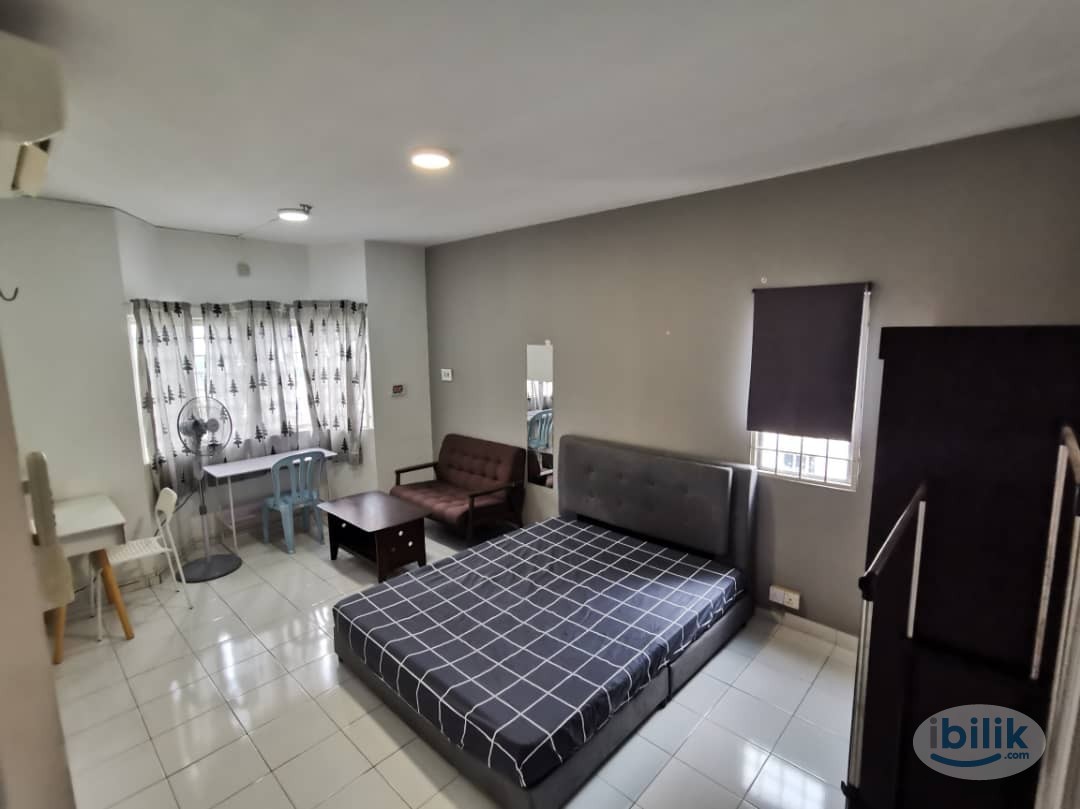 Master Room at Endah Regal, Sri Petaling - Image 1