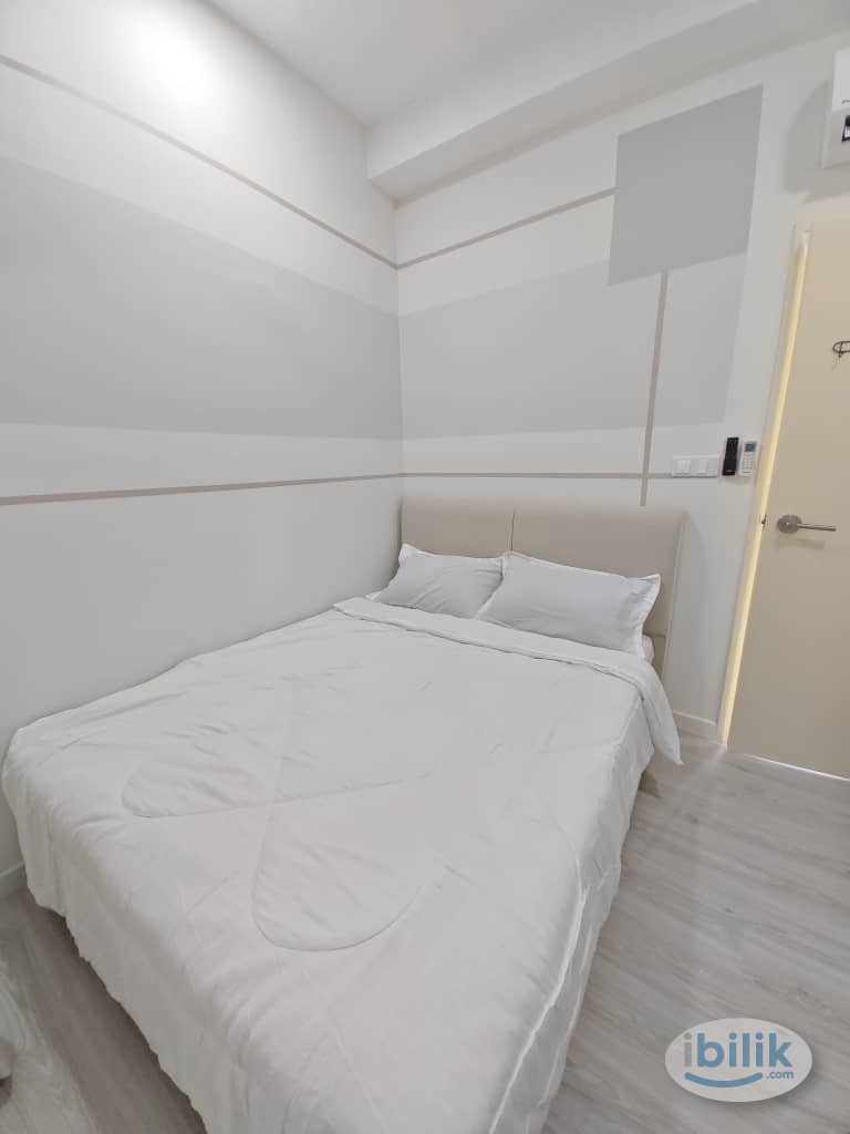 Middle Room at Meta Residences Putra Permai, Seri Kembangan - Image 1