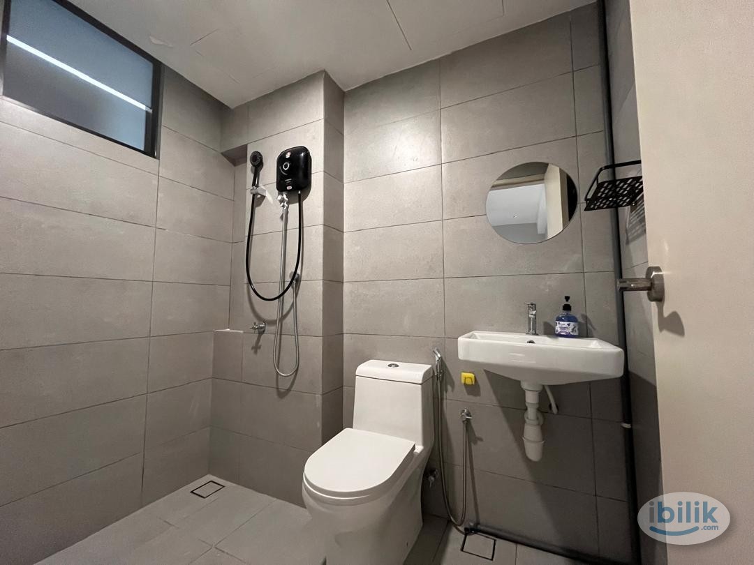 🌿 Batu Kawan Chinese Cultured Middle Room for Rent - Vivo Executive Apartment - Image 3
