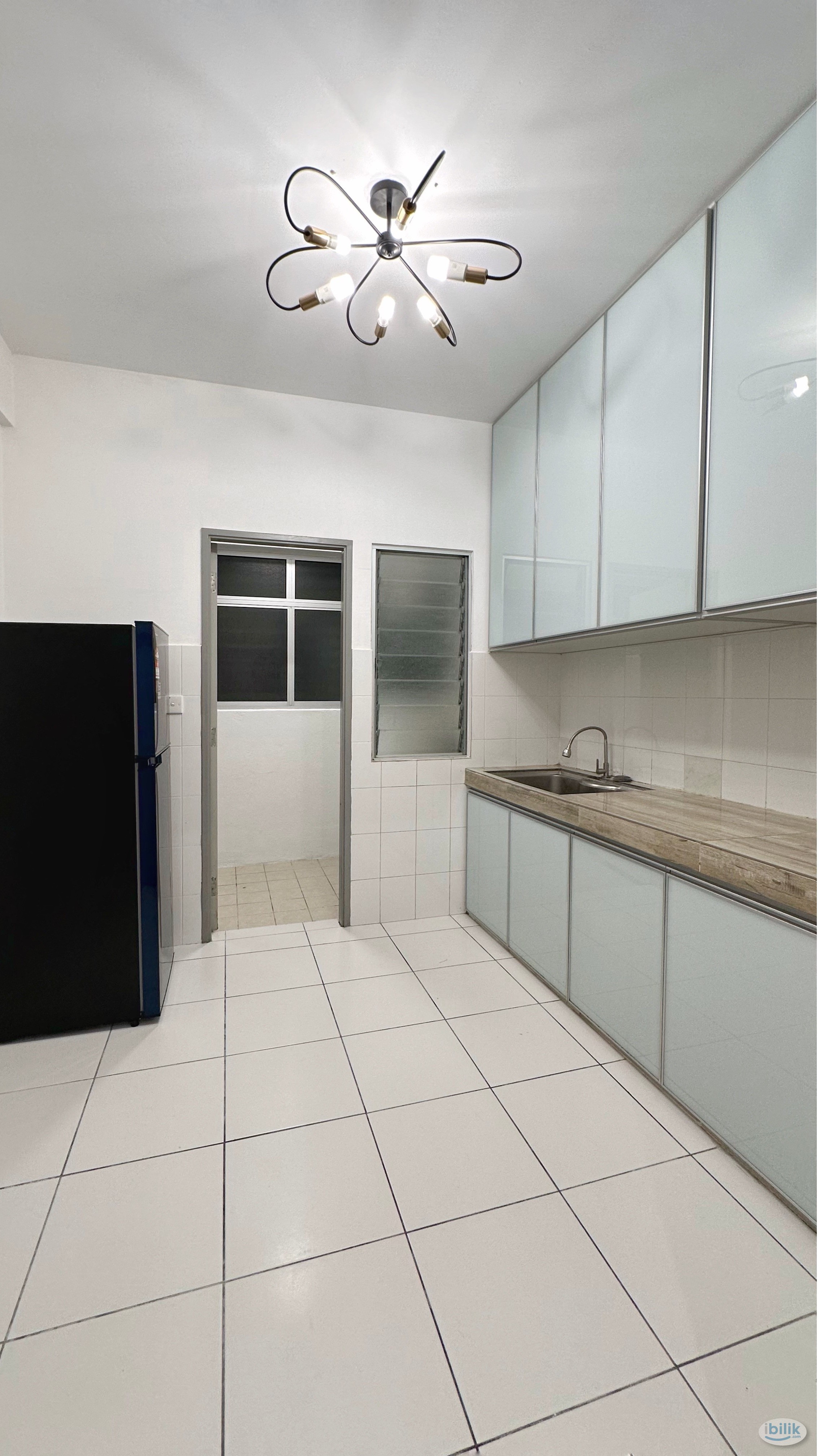 Small Room at Axis Crown, Ampang, 3 Minutes walk to LRT Pandan Indah, 1+1 Depo only - Image 4