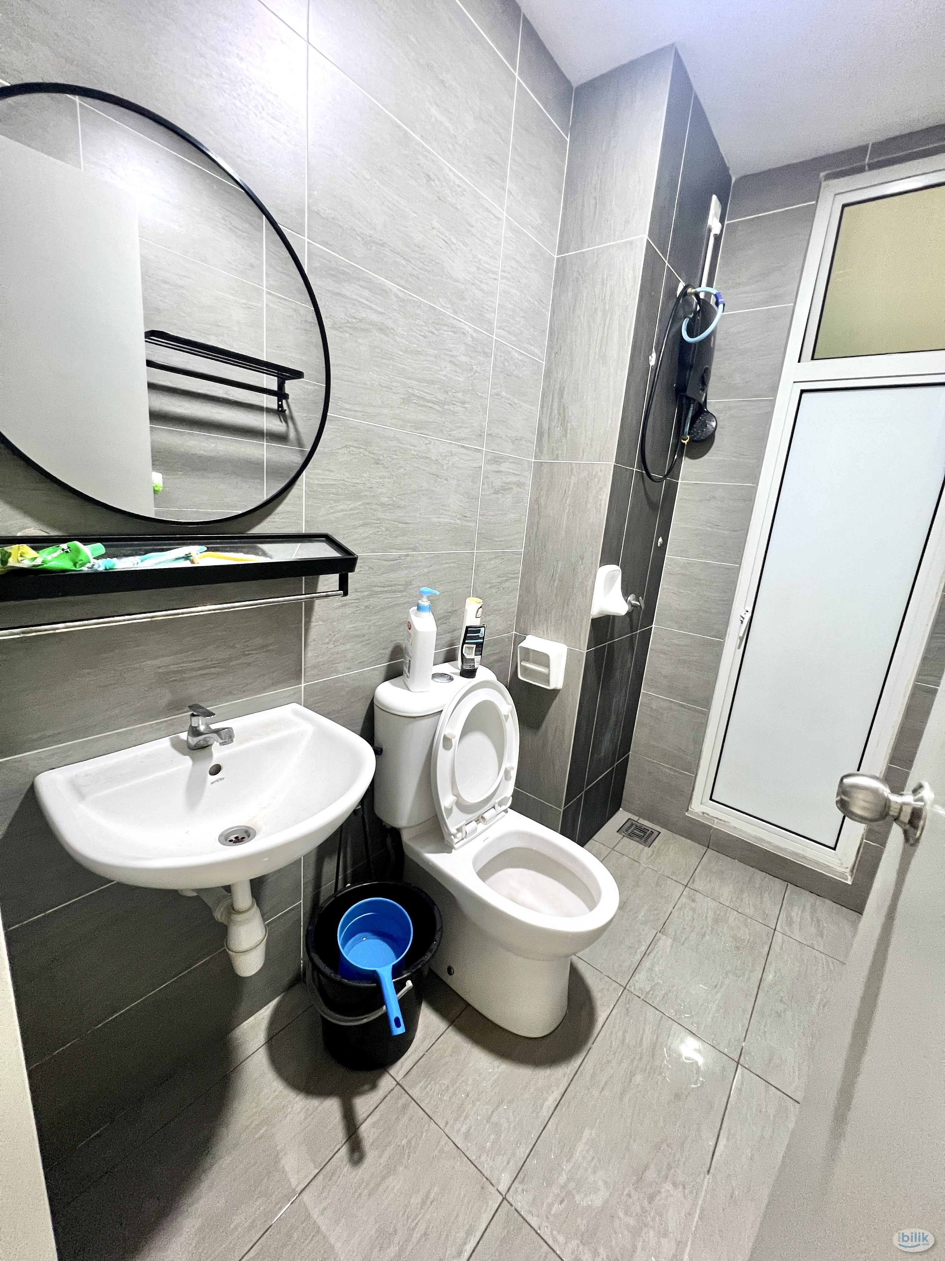 (MIXED UNIT) BRAND NEW FURNISHED MEDIUM SINGLE ROOM for Rent @ Residence Suasana @  Damai - Image 5