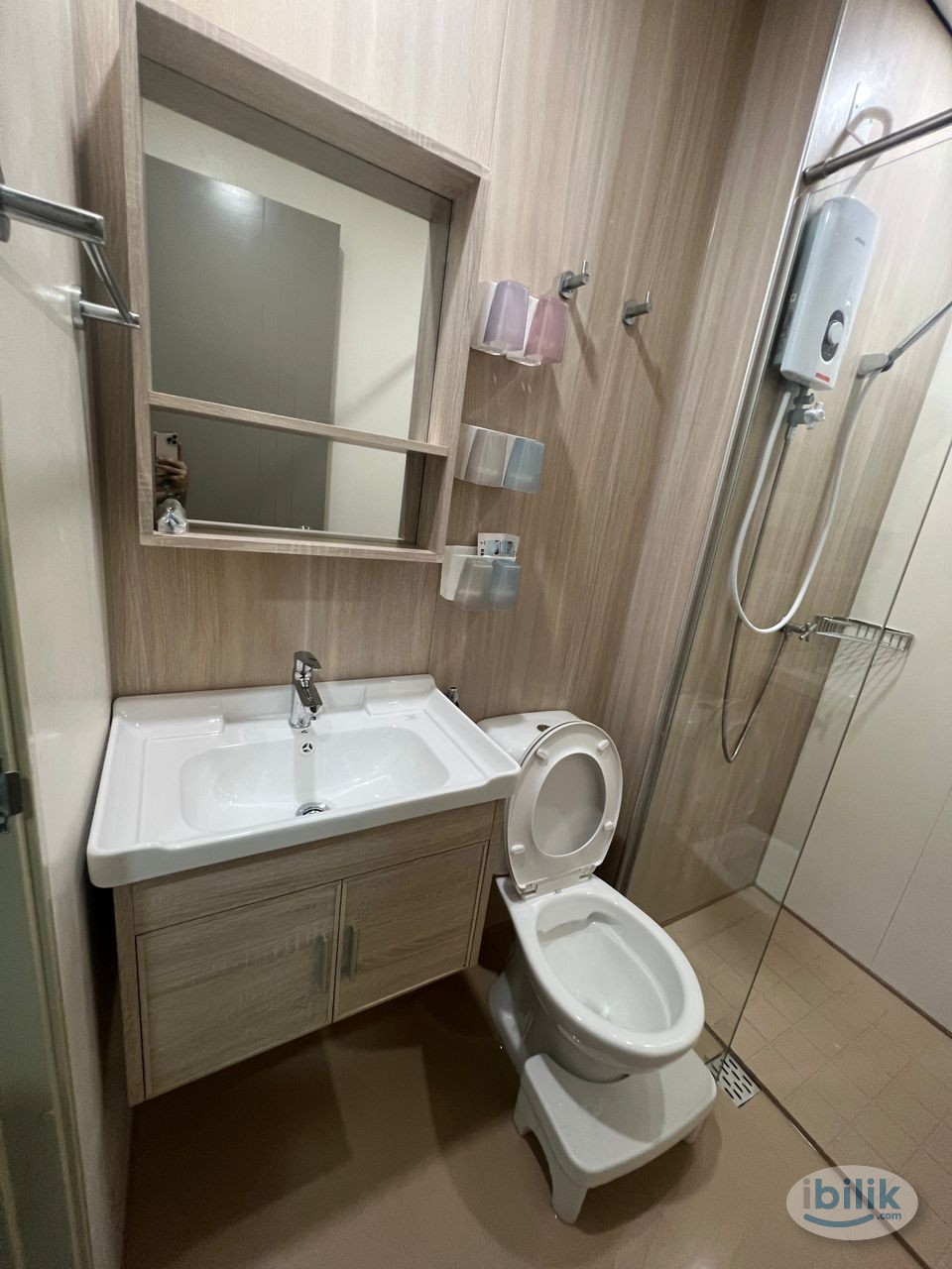 FEMALE UNIT @ MEDIUM SINGLE BEDROOM for rent @ Youth City Nilai - Image 3