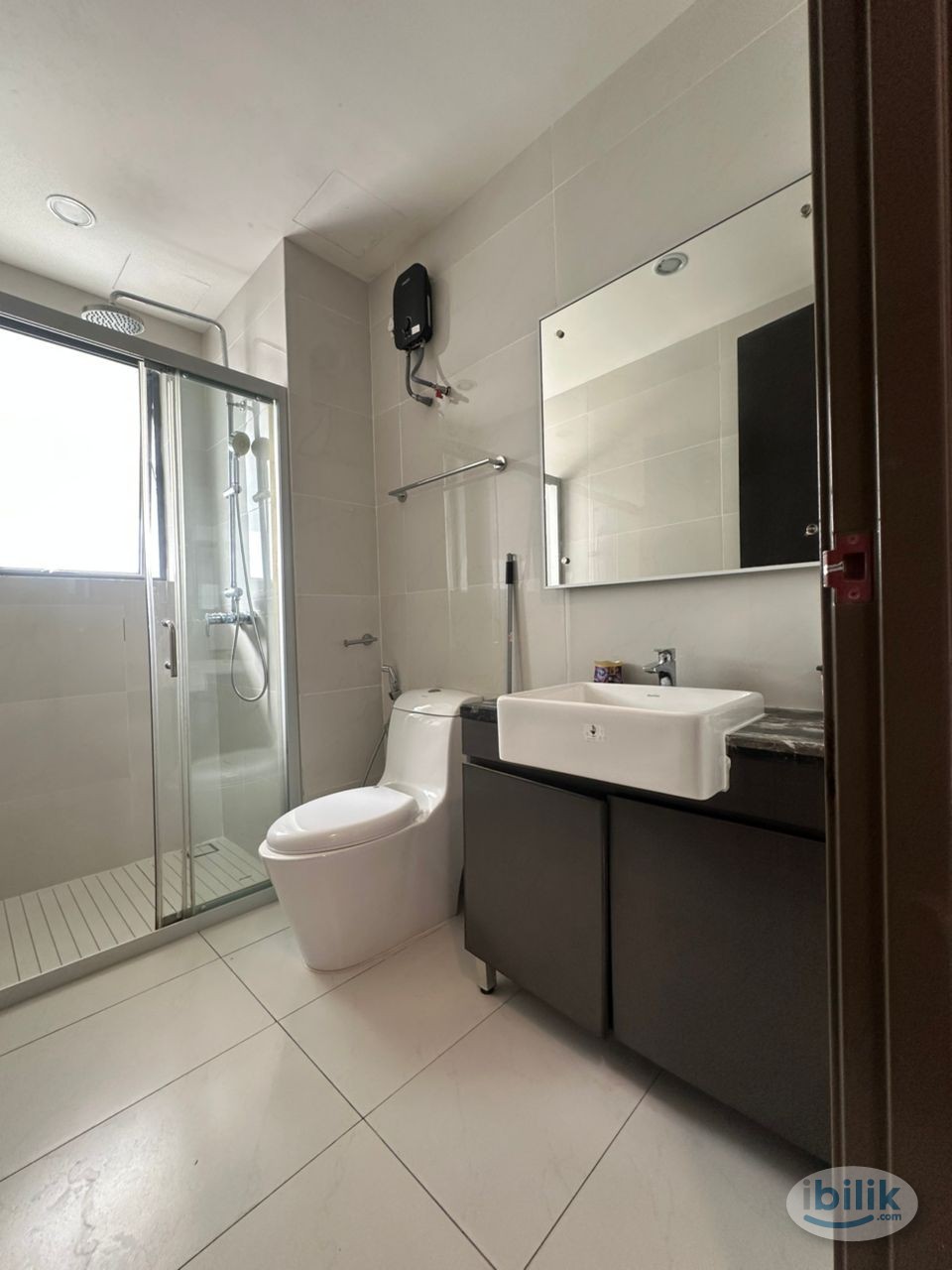 Middle Room at Country Garden, Danga Bay - Image 2
