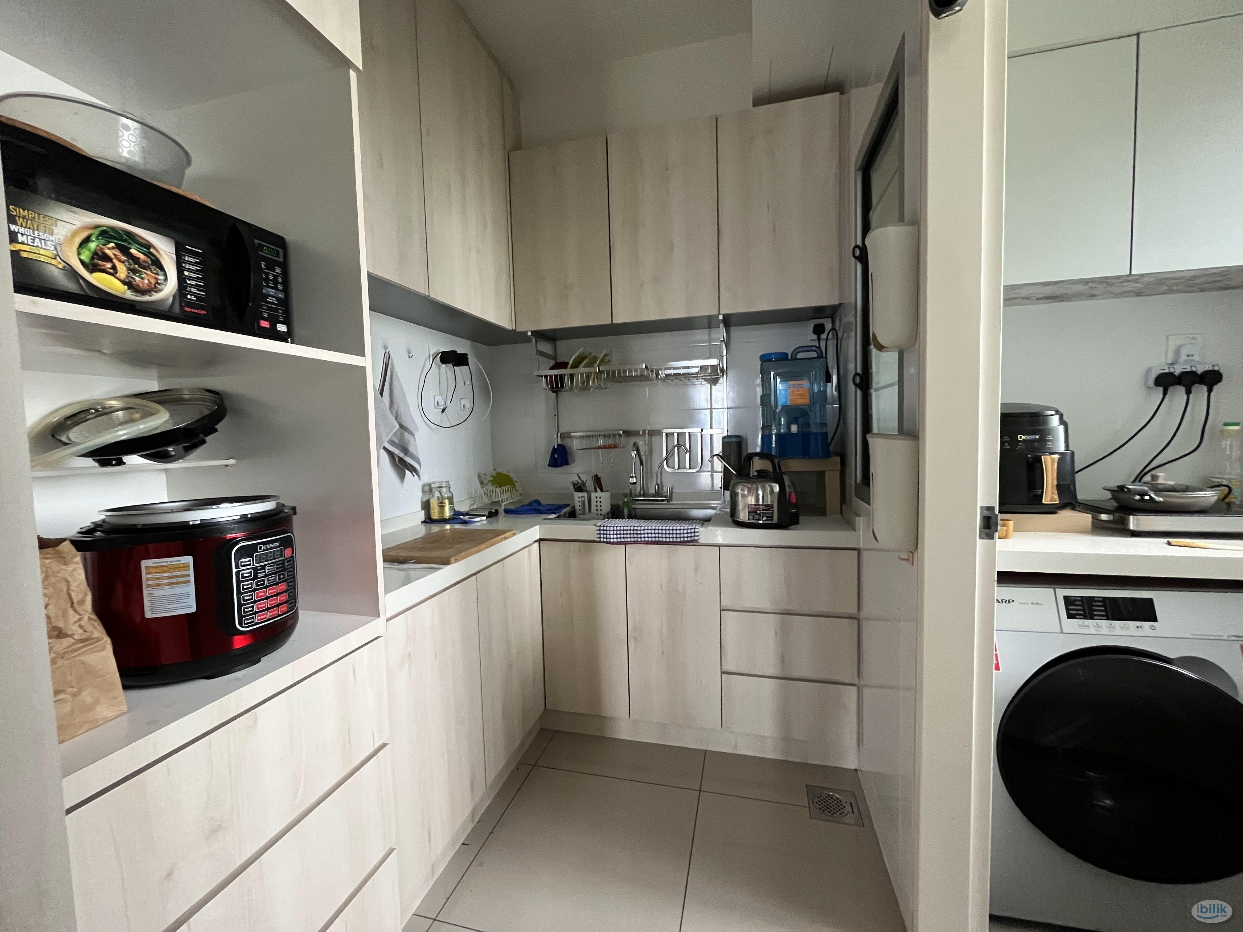 Sofiya Residensi @ Desa ParkCity – Master Room (All Bills Included) - Image 2