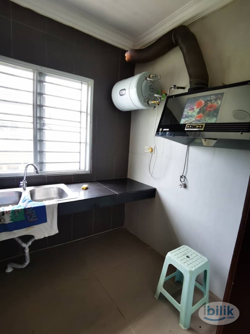 Furnished male room for rent at Desa Pujut 2 near KPJ,Petronas office & SMK Merbaungle Room at Miri, Sarawak - Image 5