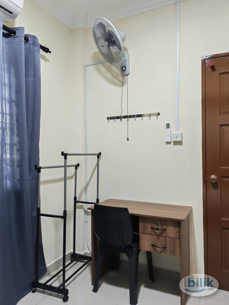Furnished male room for rent at Desa Pujut 2 near KPJ,Petronas office & SMK Merbaungle Room at Miri, Sarawak - Image 2