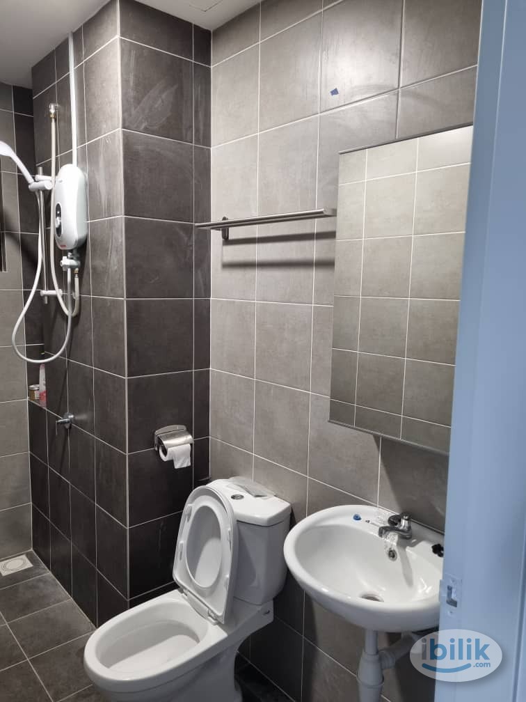 5mins walk to MRT Bandar Tun Hussein Onn - Image 3
